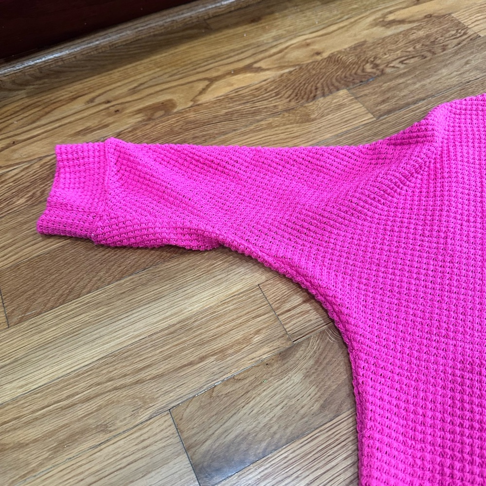 Pink Textured Sweater Small - Picture 3 of 9